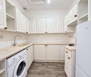 Sutton Road, Southend On Sea, Essex, SS2 - Photo 6