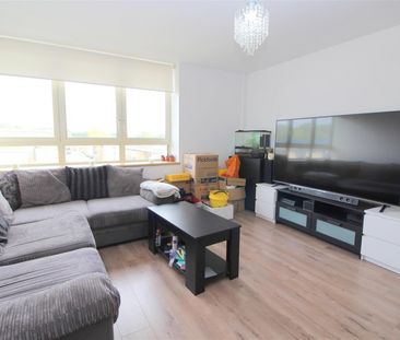 Porters House, Porters Wood, St Albans, Herts - Photo 6