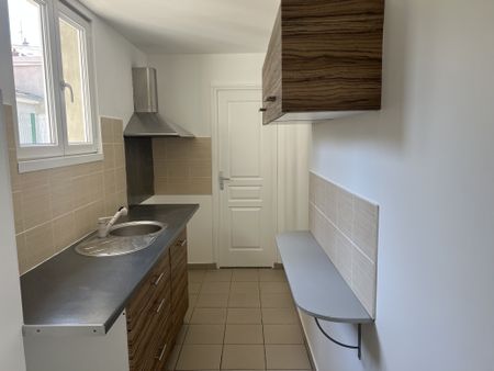 Appartement RUE DE CHAMPIGNY - Photo 2