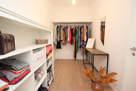 HALFOPEN INSTAPKLARE WONING MET GARAGE - Foto 4