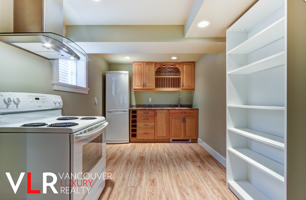 None in West Vancouver, BC - Photo 1