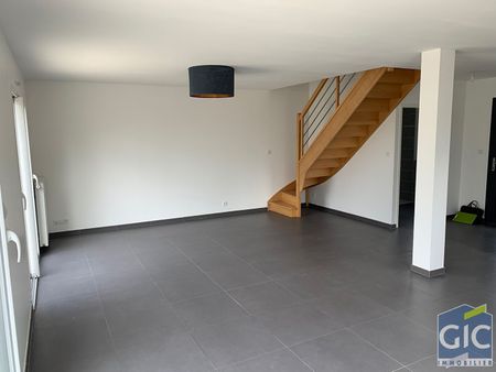 Location Maison 4 pièces 102m² - Photo 2