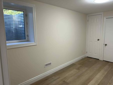 For Lease - 1099 Prince George Road Unit# Basement, London North, Ontario - Photo 3