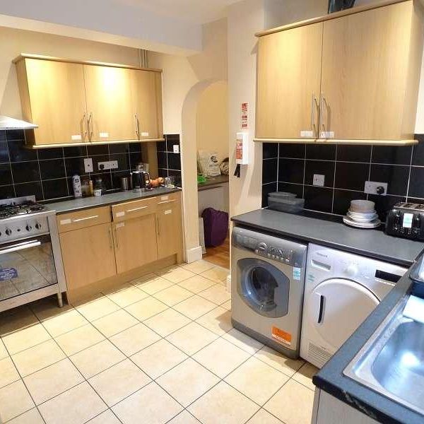 Eastfield Road, Peterborough, Cambridgeshire, PE1 - Photo 2