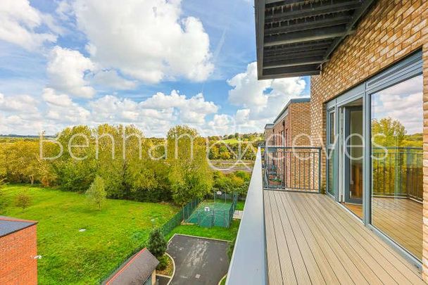 Fairbank House, Beaufort Square, NW9 - Photo 1