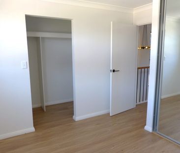 Near New Luxury - Photo 4