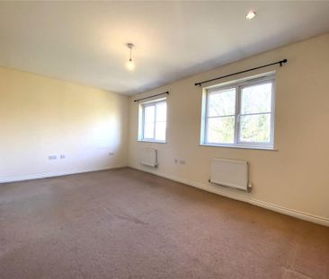 4 bedroom semi-detached house to rent - Photo 4