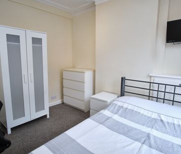 112 Paget Street - Photo 3