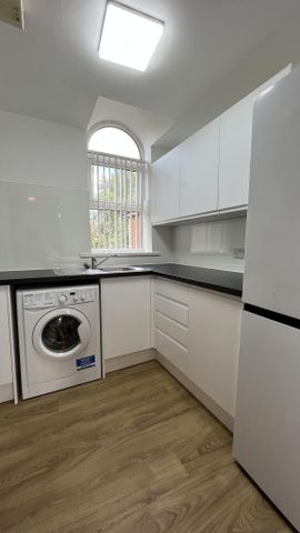 2 bedroom flat to rent - Photo 4