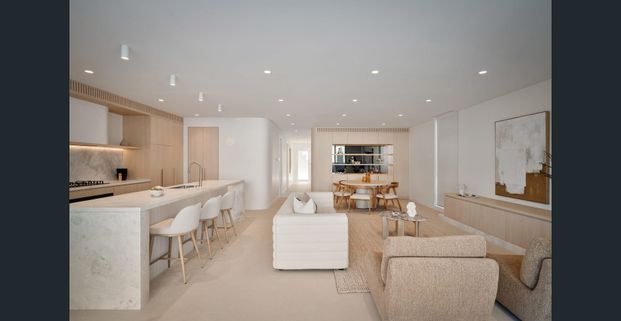 Brand new family haven for luxurious coastal living - Photo 1