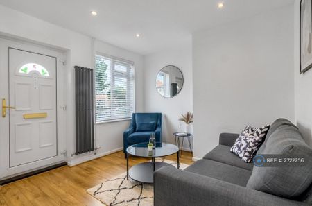 4 bedroom terraced house to rent - Photo 3