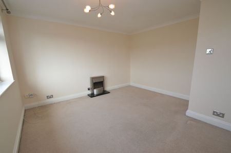 2 bedroom flat to rent, - Photo 3