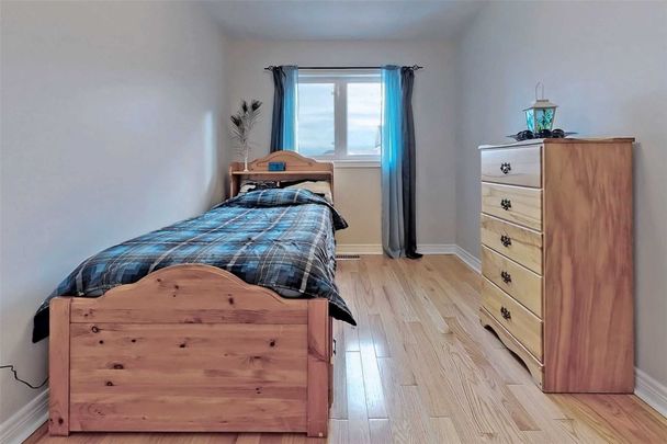 For Lease - 68 Hawkes Drive, Richmond Hill, Ontario - Photo 1