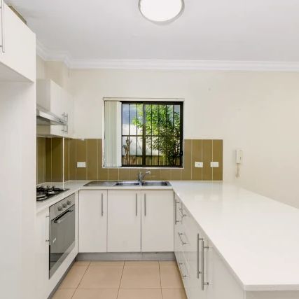 2/93-95 Clissold Parade,Campsie,New South Wales 2194, Sydney - Photo 1