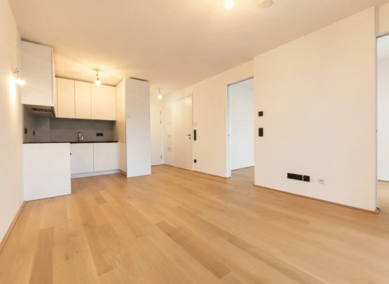 Pauschalmiete inklusive Warmwasser, Heizung & Kühlung - Moderne 2-Zimmer-Wohnung mit großzügigem Balkon und stilvoller Ausstattung - Photo 1