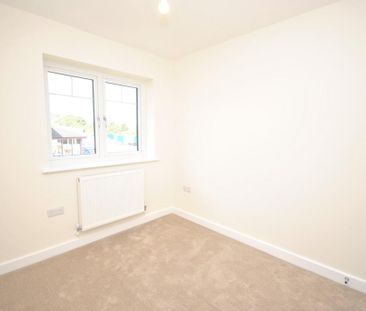 4 bedroom detached house to rent - Photo 5