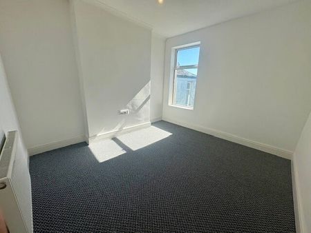 St Leonards Road, Plymouth - Photo 2