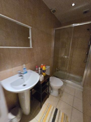 Room in a Shared House, Headingley Avenue, LS6 - Photo 5