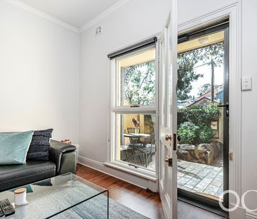 Open the Door To Timeless Charm in a Coveted Marryatville Address - Photo 3