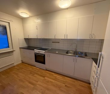 Karlavagnsgatan 8 -2rok(lgh 8102) - Photo 1