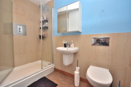 2 bedroom flat to rent, - Photo 2