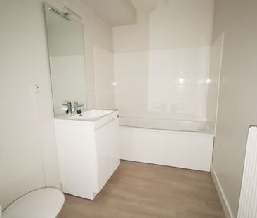 T1 de 38 m² jolie pièce de vie – Proche gare - Photo 4