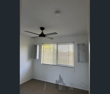 Low-Maintenance Family Home with Spacious Yard & Solar Power - Photo 5