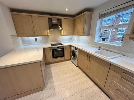 2 bedroom flat to rent - Photo 3