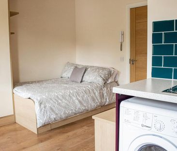 Studio to rent - Photo 2