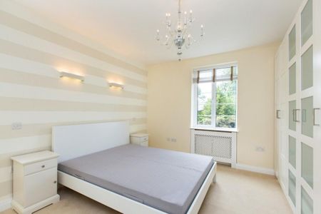 3 bedroom flat to rent - Photo 3