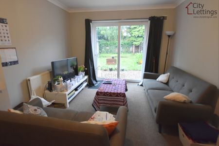 3 Bedroom Detached House - Photo 5