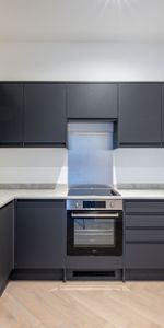 To Let 2 Bedroom Apartment - Photo 3