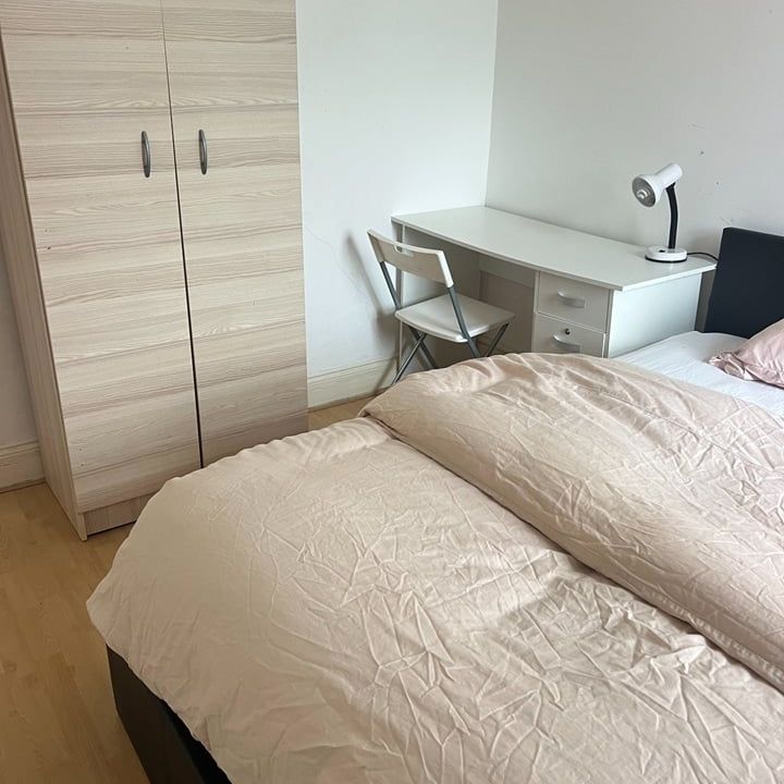 Room in a Shared House, Chippendale Street, E5 - Photo 1