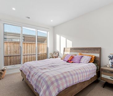 8 Keats Circuit, Armstrong Creek - Photo 4