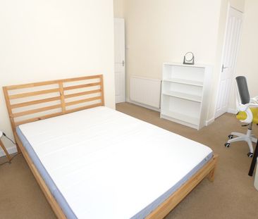 Property to let in St Andrews - Photo 6