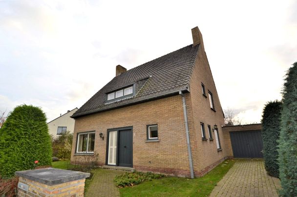 Vrijstaande woning met tuin - Photo 1