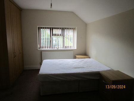 5 bedroom semi-detached house to rent - Photo 5
