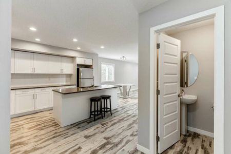 Edmonton Unfurnished townhouse Rental in Parkdale - Stunning Brand New Townhouse Located Close to NAIT and Downtown - Photo 5