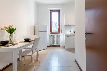 Wonderful single room in Via Luciano Zuccoli -Maggiolina - Martesana - Photo 2