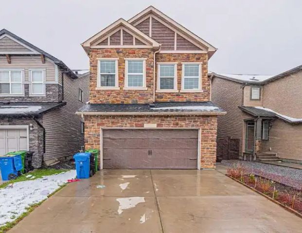 TWO STORY 4-BEDROOM HOUSE IN NOLAN HILL NW! | 88 Nolanhurst Way Northwest, Calgary - Photo 1