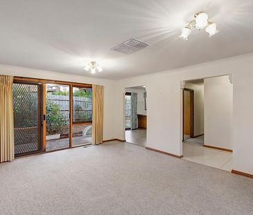 3/4 Arden Crescent, Rosanna - Photo 2