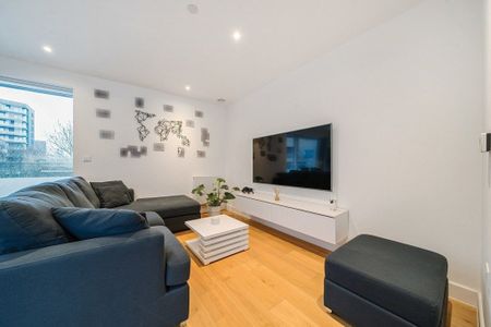 West Parkside, London, SE10 - Photo 3