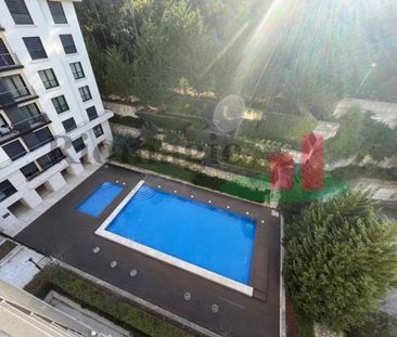 3 bedroom luxury Apartment for rent in Benfica, Lisbon - Photo 1