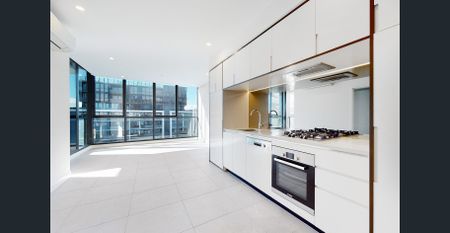 Immaculate High Level One Bedroom Apartment With Study In Prime Location - Photo 2