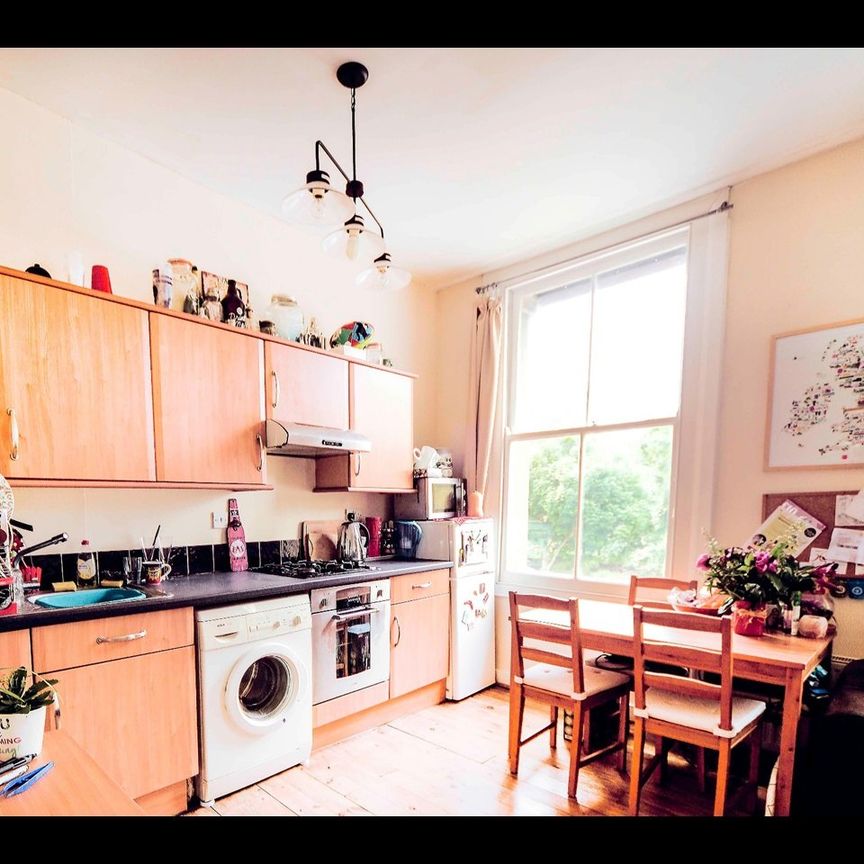 2 Bed Flat, Holloway Road, N19 - Photo 1