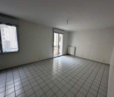 Location Appartement 2 pièces 43m² - Photo 3