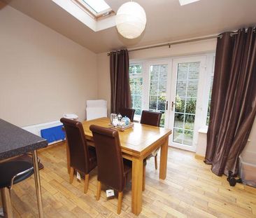 3 bedroom semi-detached house to rent - Photo 5