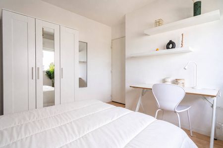 Grand appartement de 89 m² à louer en coliving sur l'île de Nantes - Photo 2