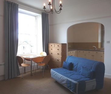Studio to rent - Photo 2