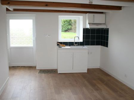 Location Maison 2 pièces 35 m2 à Lanouée - Photo 2